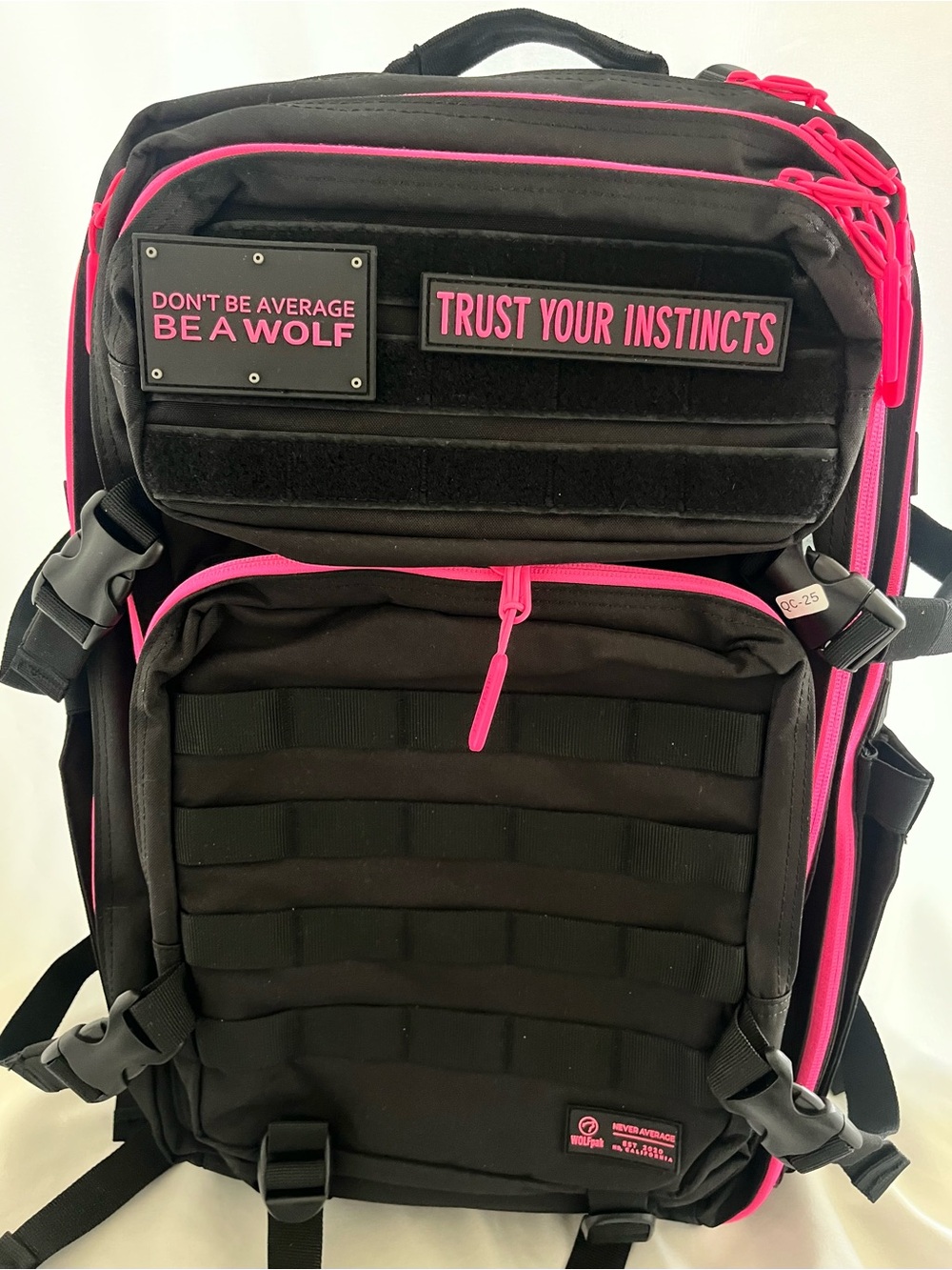 Wolfpak Black & Hot Pink45l Backpack - brand new with tags (not meal management